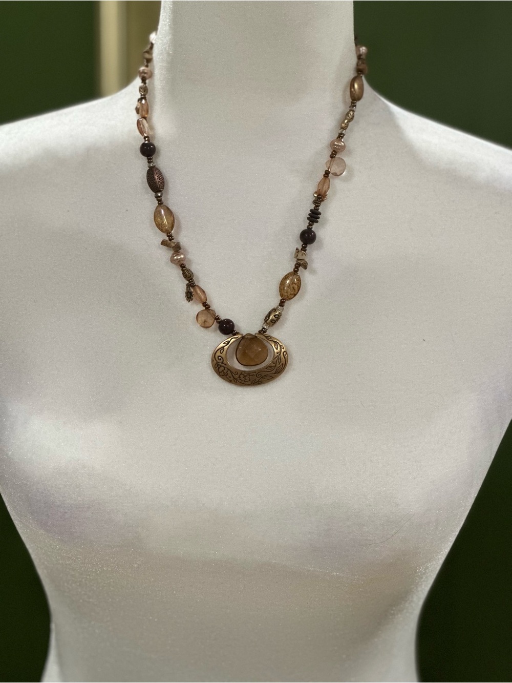 Premier Designs Brown Beaded Pendant Necklace